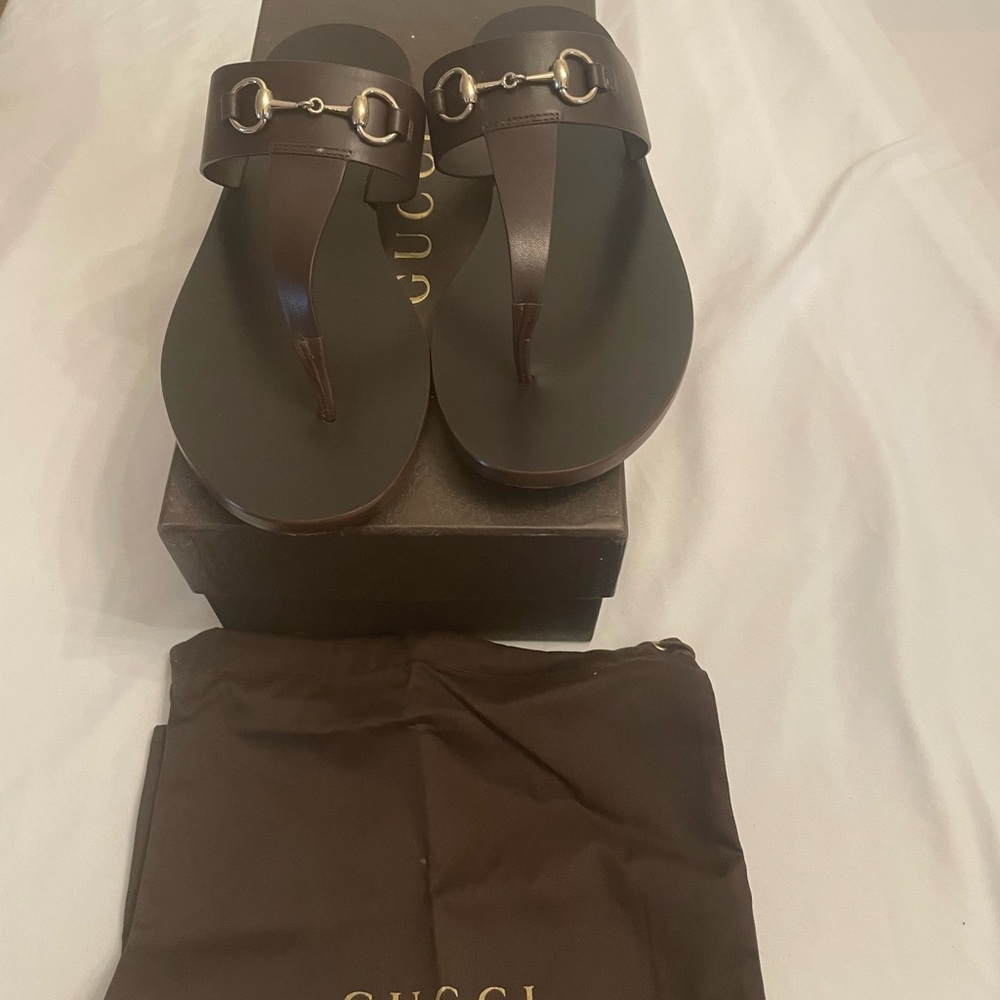 Gucci Women’s Brown Leather Sandals